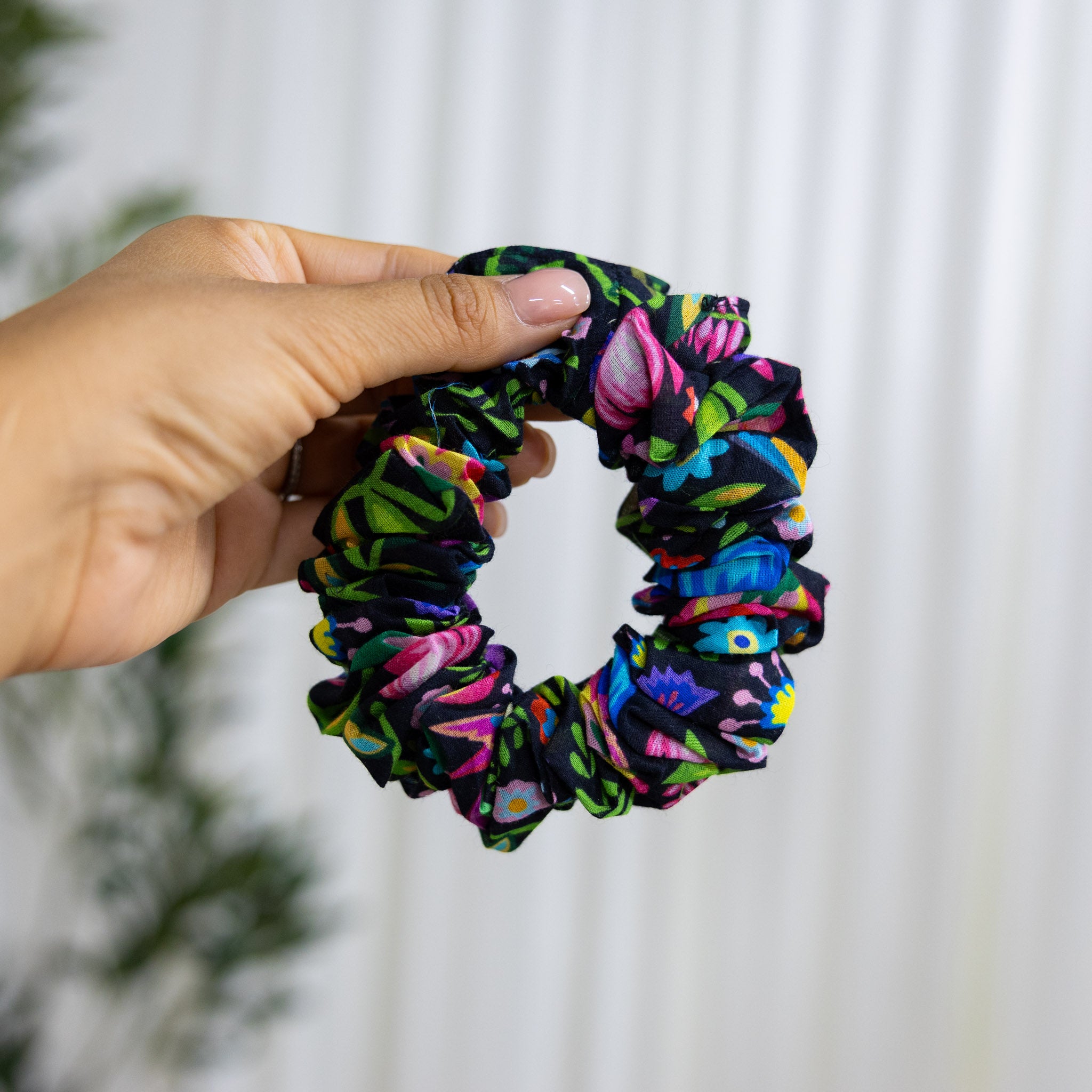 Hummingbirds Paradise Scrunchie