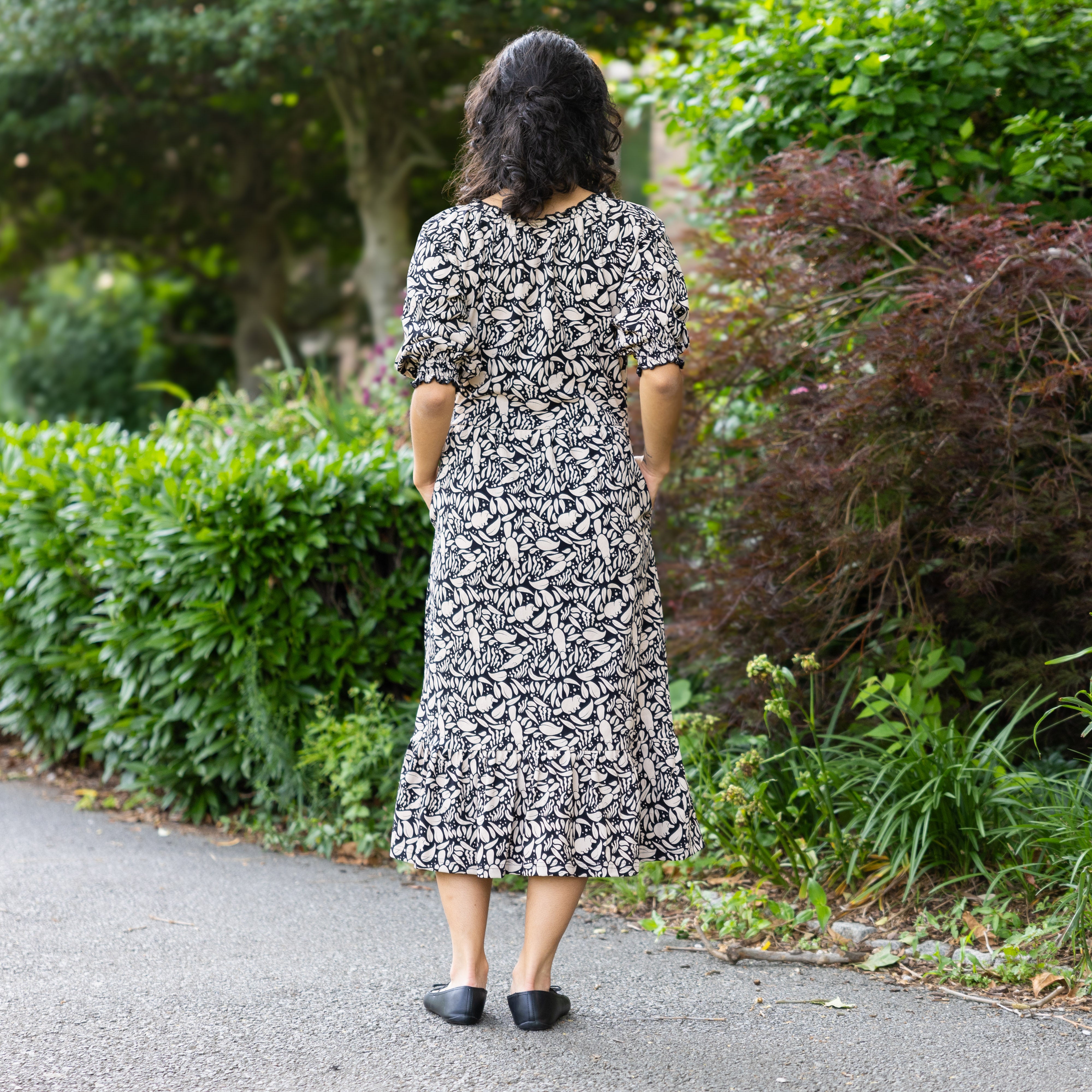 Platypus Elastic Puff-Sleeves Midi Dress