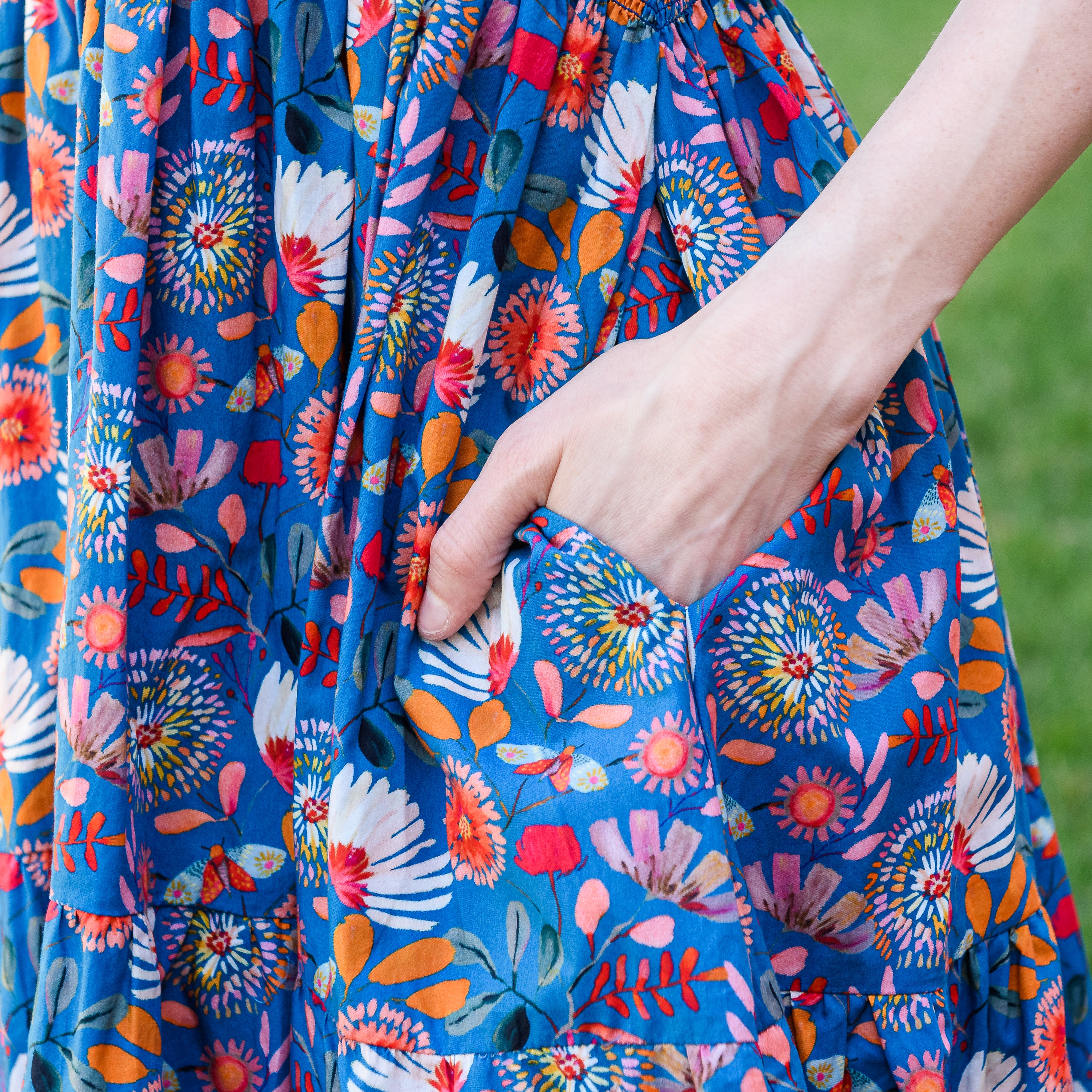 Botanical Blooms Woven Midi Dress with Pockets