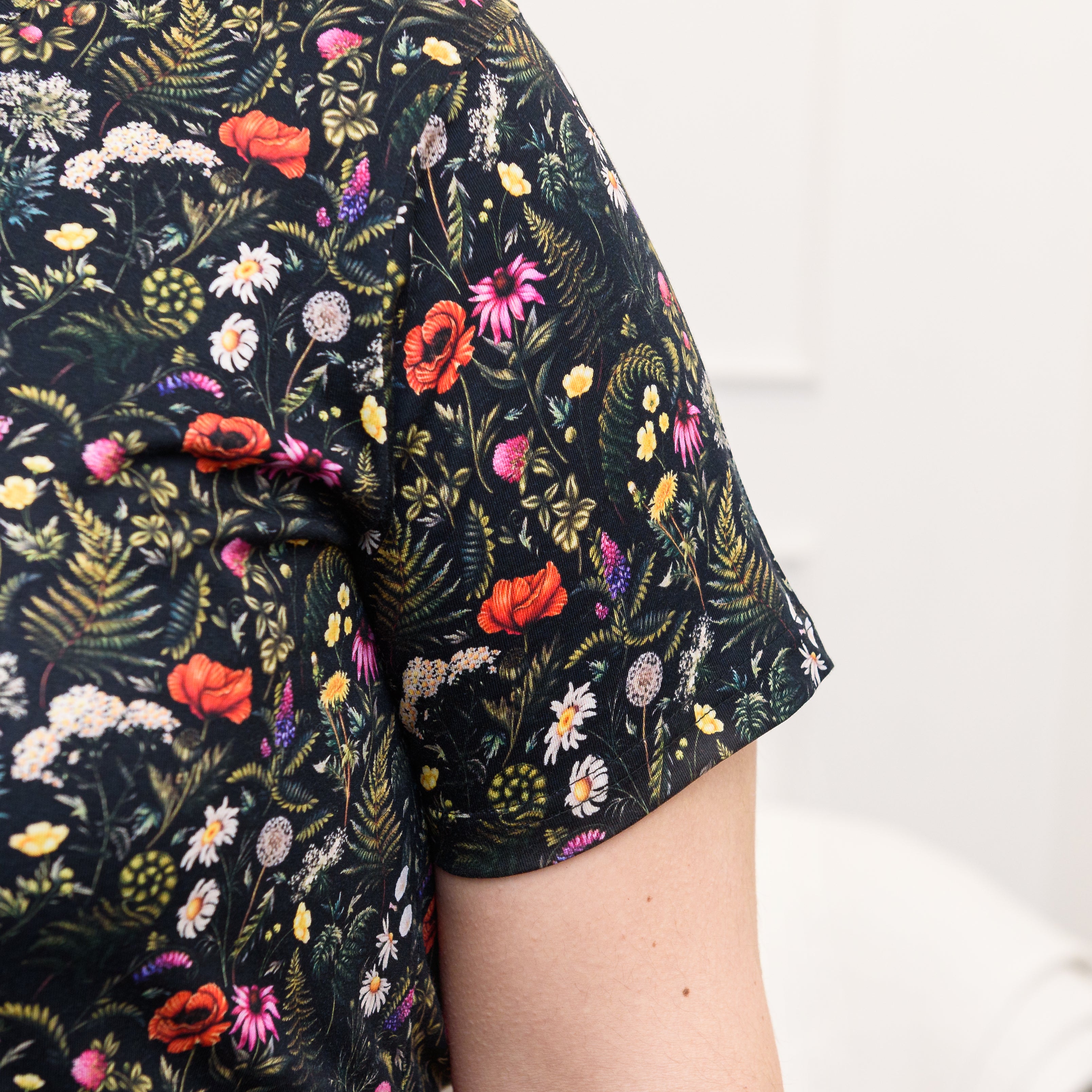 Botanical Night Nightshirt with Pockets