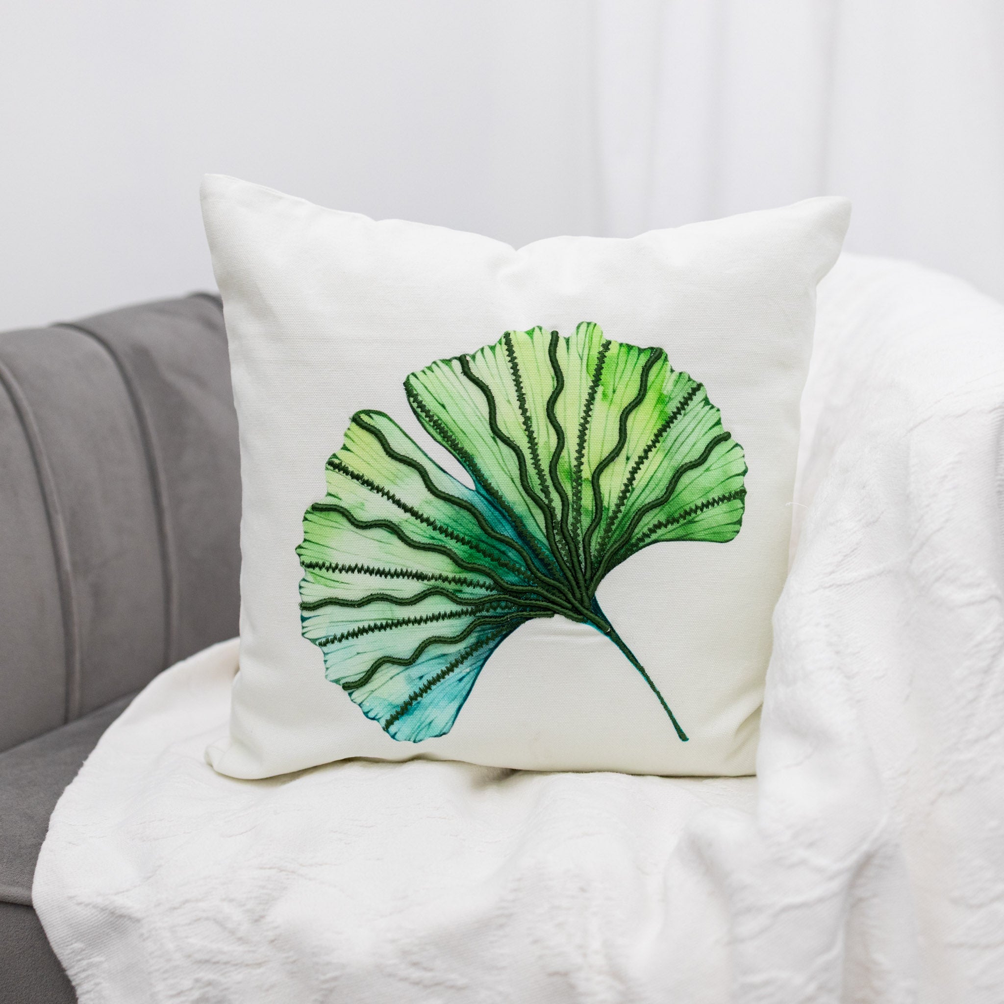 Ginkgo Leaves Cushion Covers Set
