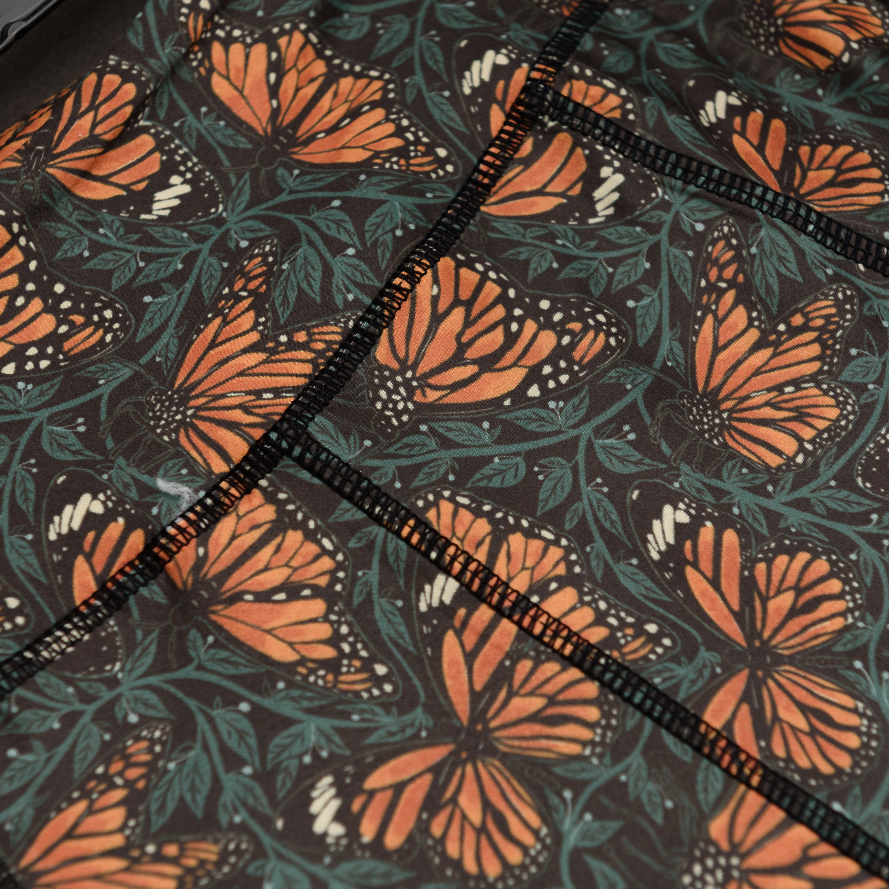 Monarch Butterflies Adults Leggings with Pockets