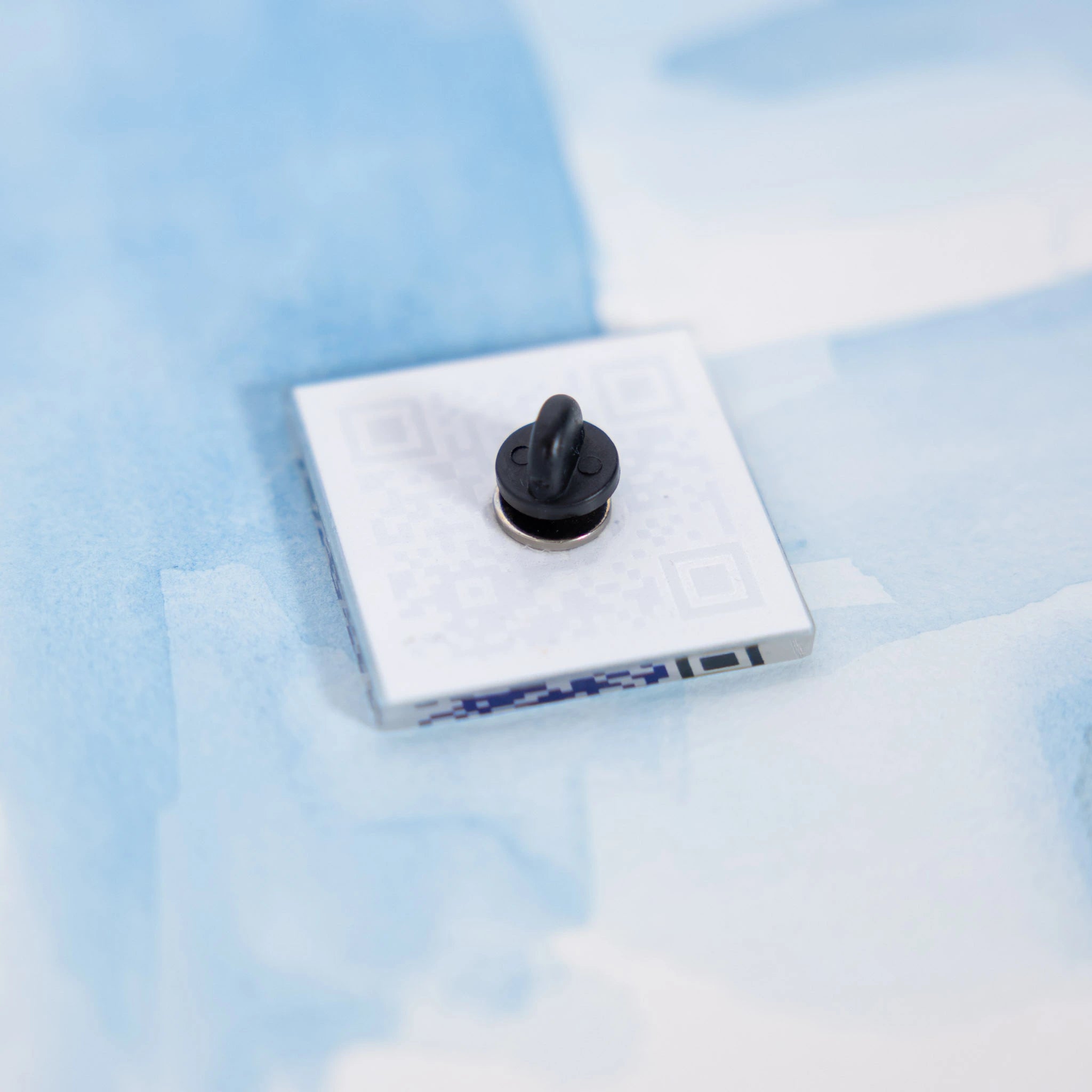 Svaha USA Scannable Lapel Pin