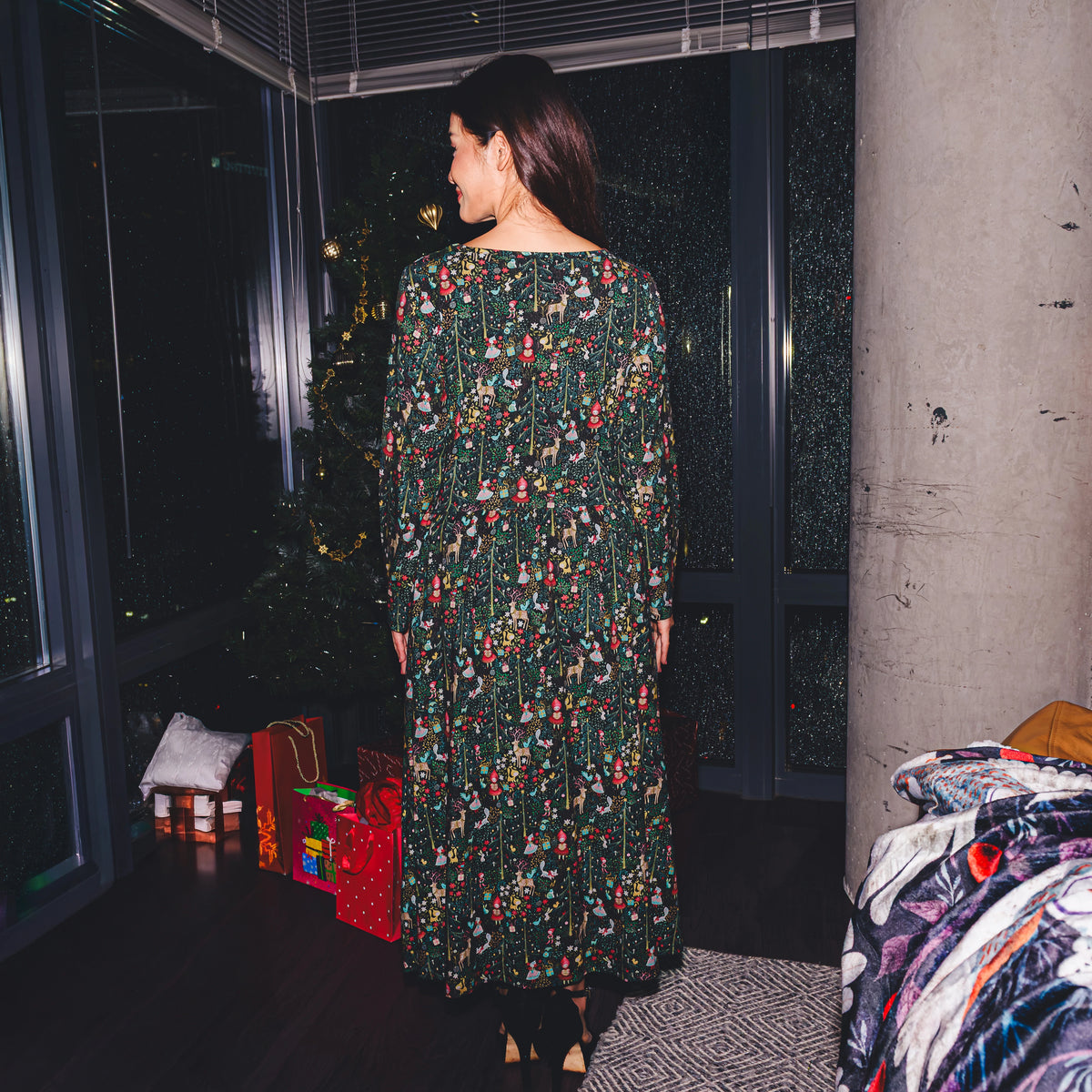 Storybook Holiday Midi Dress with Pockets