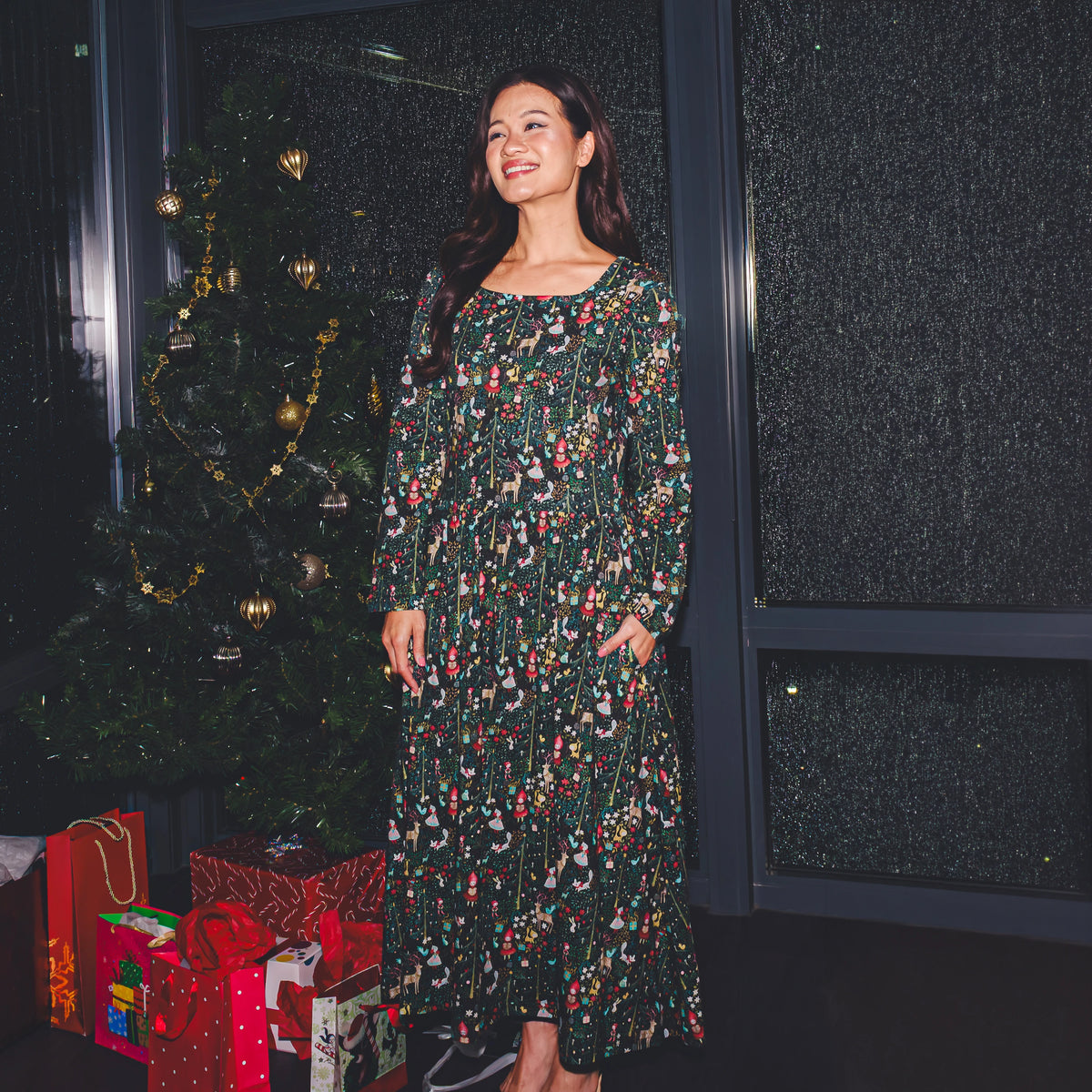 Storybook Holiday Midi Dress with Pockets