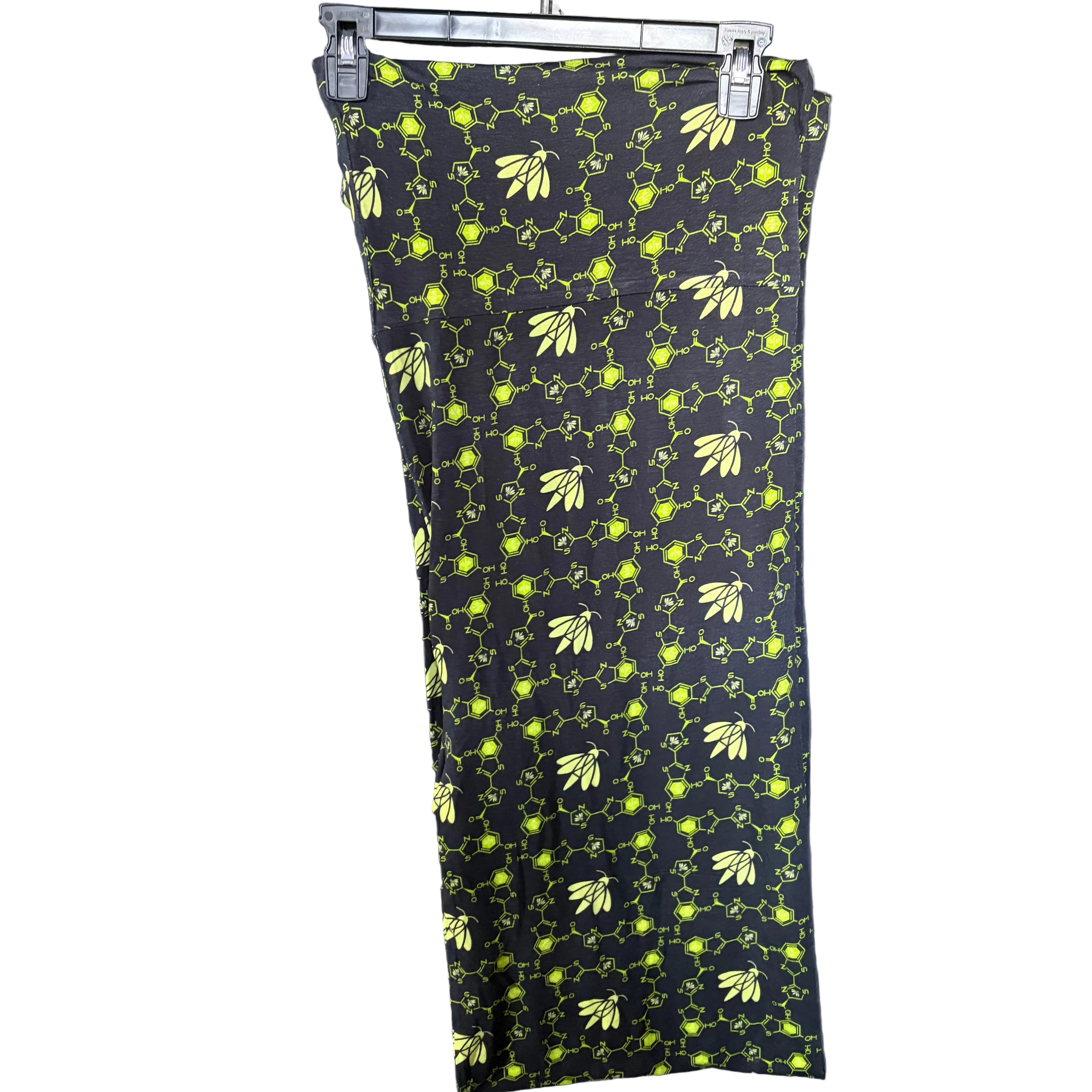 Firefly Molecule Scarf Sample