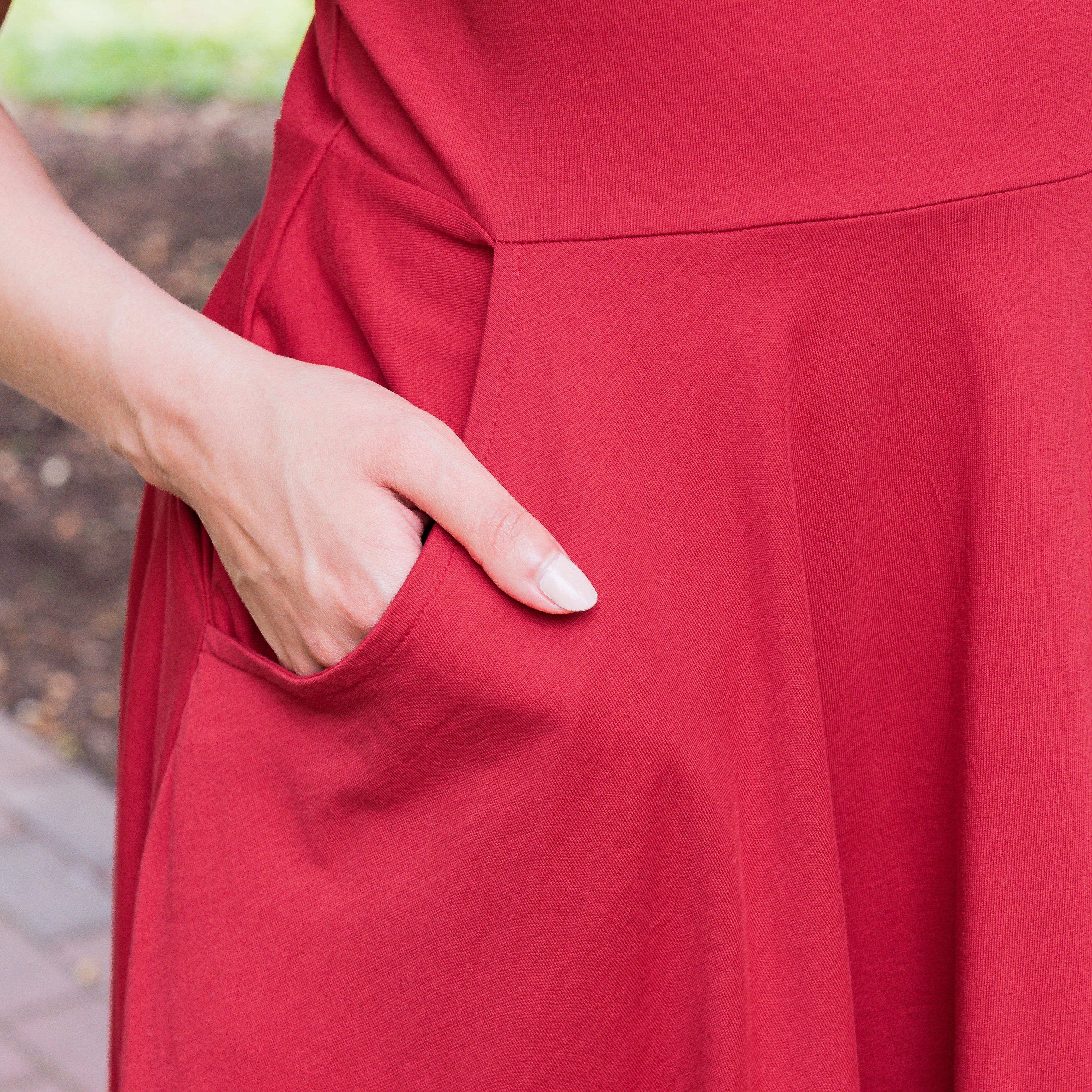 Lava Falls Red Petite Midi Twirl Dress with Pockets