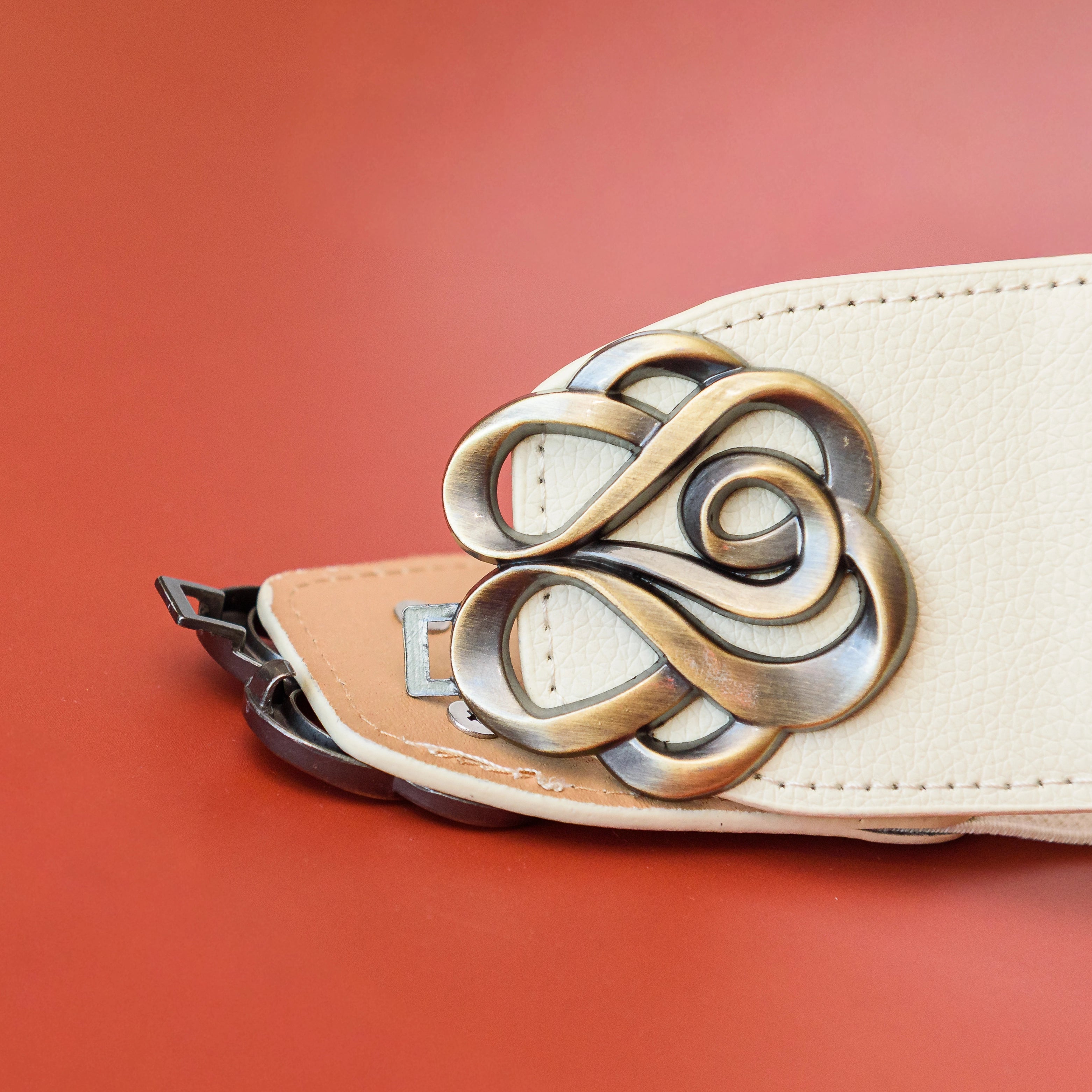Octopus Beige Belt